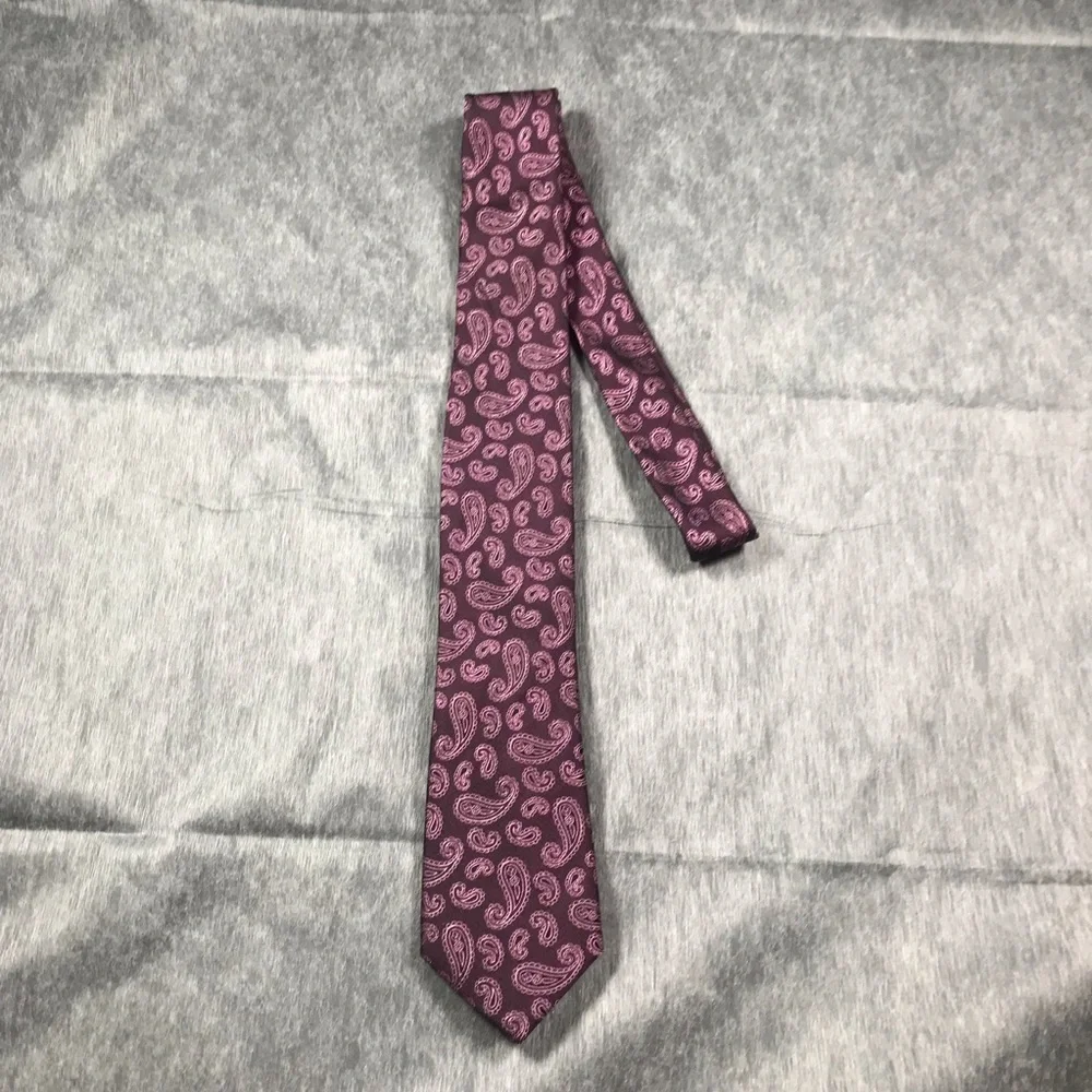 Egara Purple Paisley Men's Tie